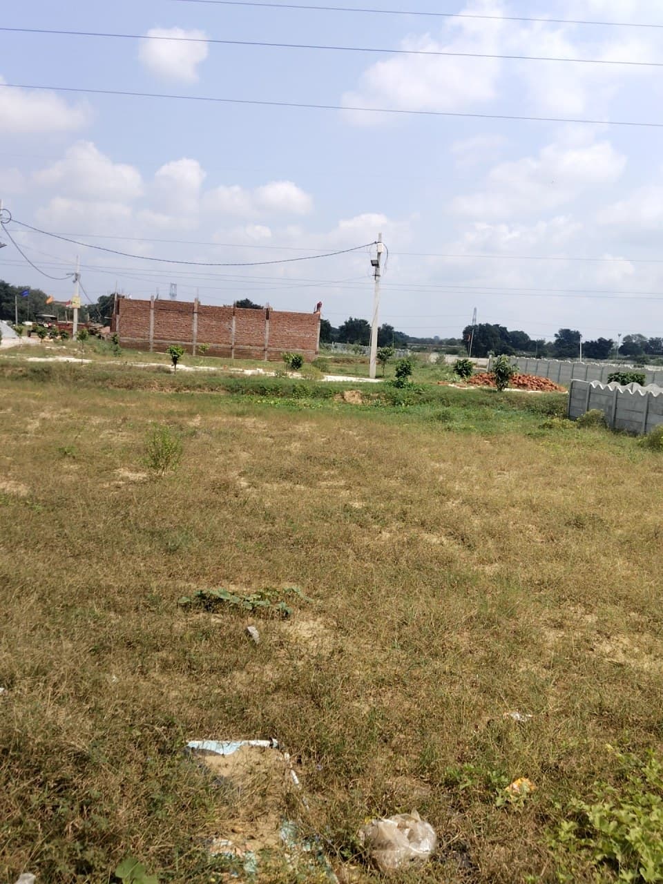Plot photo 1