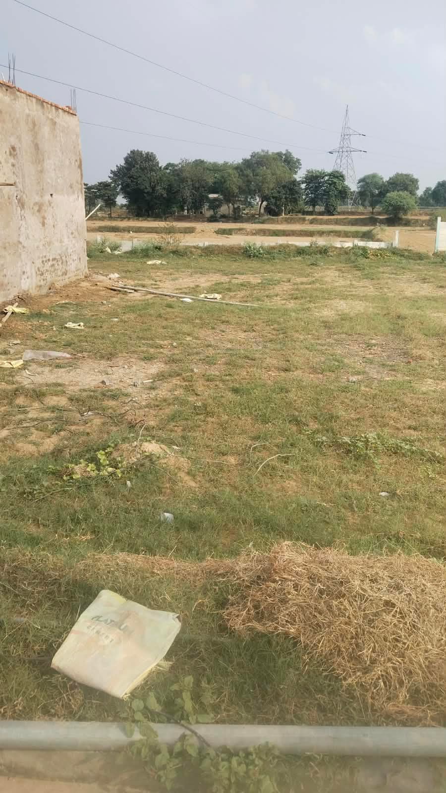 Plot (213 gaj)   16000/gaj photo 1